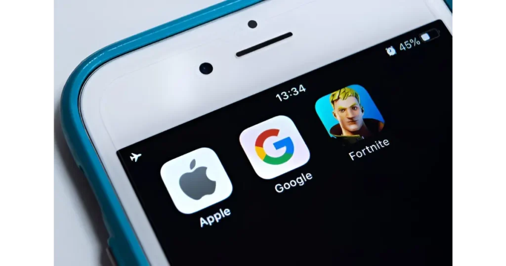 Play Fortnite on iOS